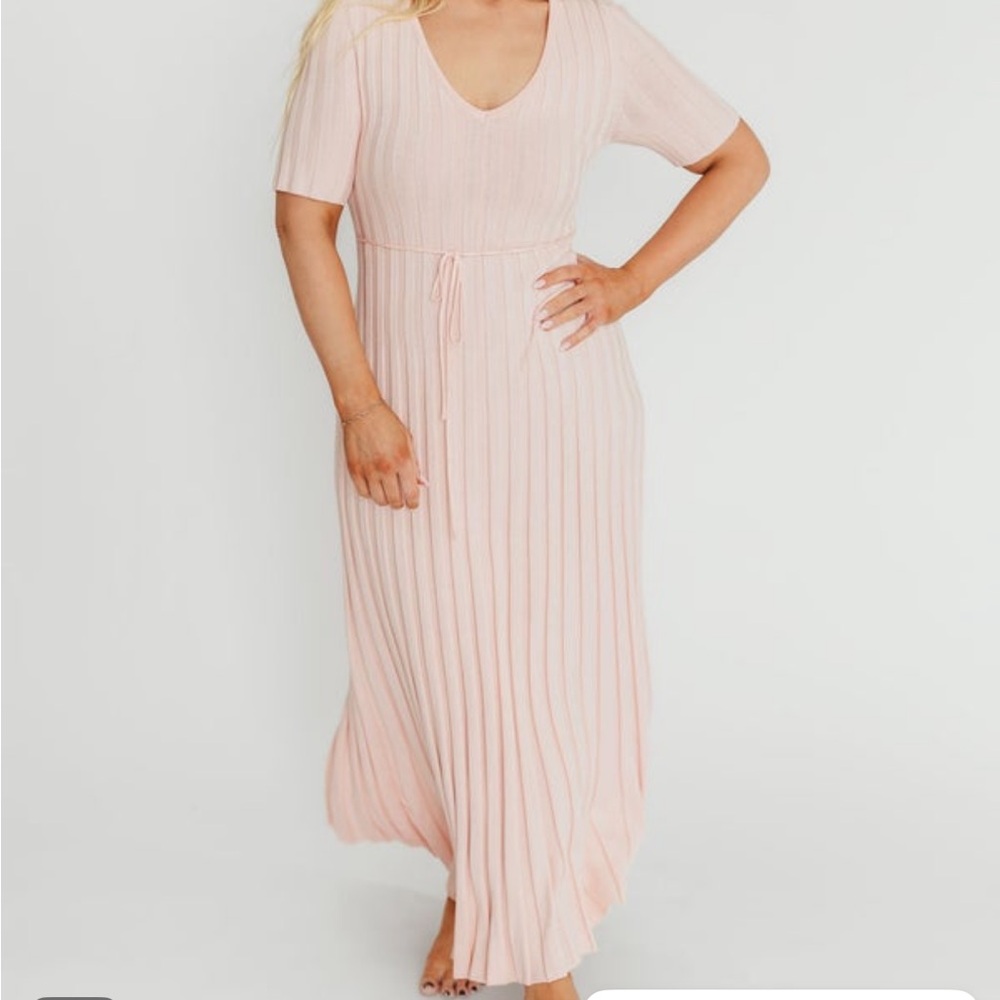 Elegant Pink Maxi Dress